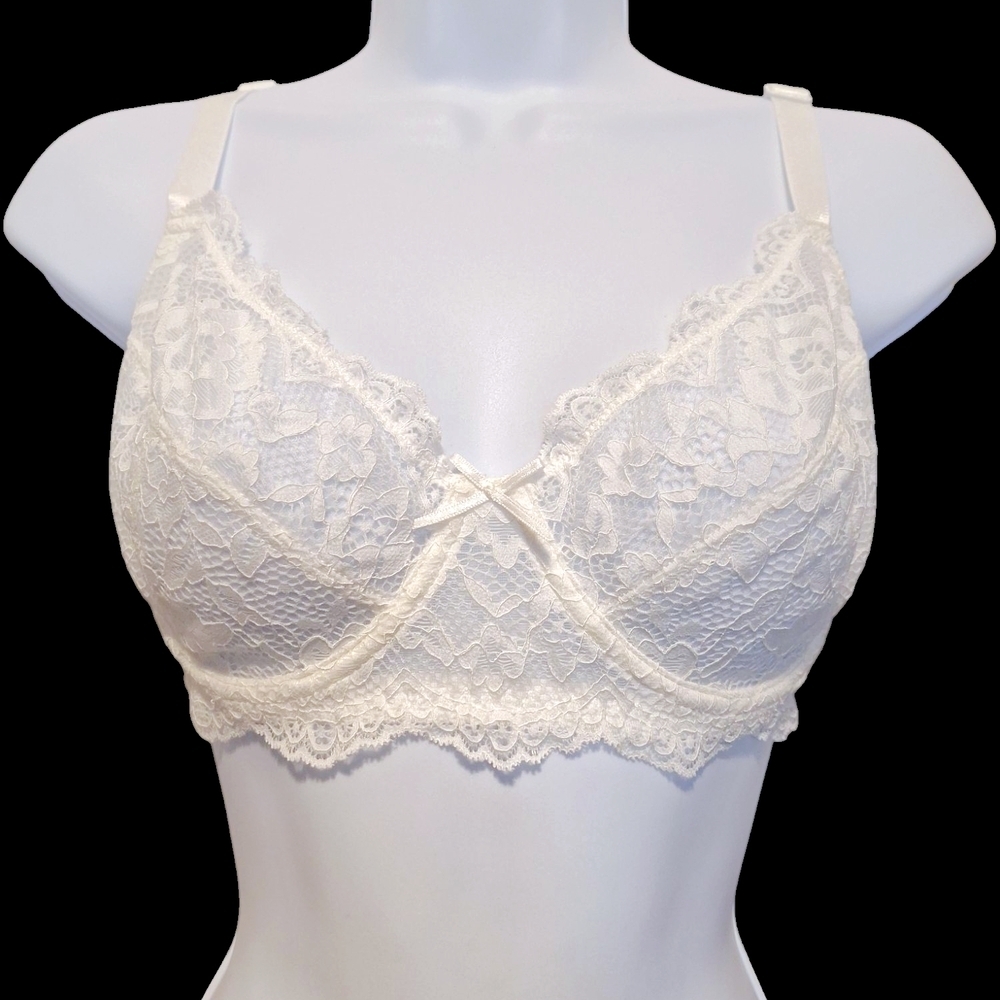 White Lace Underwire Bra with Scalloped Edges 36C NWOT
